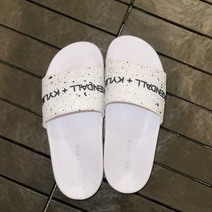 Kendall + Kylie Flip Flop